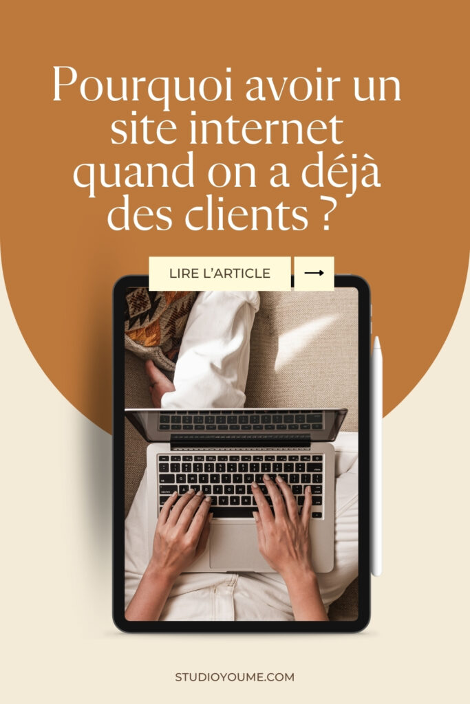 Image promotionnelle mettant en avant une personne travaillant sur un ordinateur portable, avec le texte : "Pourquoi avoir un site internet quand on a déjà des clients ?". Cette illustration vise à interpeller les entrepreneurs et les indépendants sur les bénéfices supplémentaires d'avoir un site web même avec une clientèle existante.
